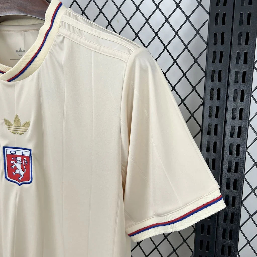 Maillot Lyon concept 2025-26