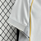 Maillot Real Madrid foot domicile 2025 2026