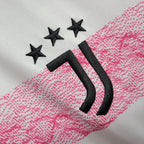 Maillot Juventus saison Electric Rose et Blanc 23/24